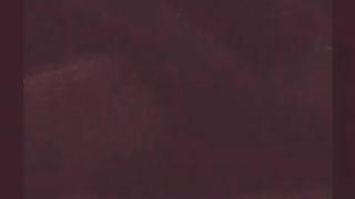 Seduta mi tocco il clitoride