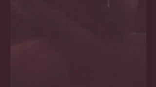 Seduta mi tocco il clitoride