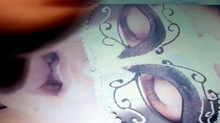 Omaggio Hot alla moglie burrosa di Gallone