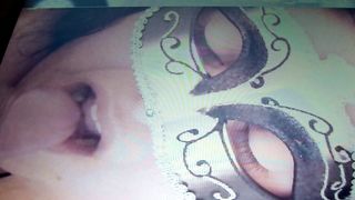 Omaggio Hot alla moglie burrosa di Gallone