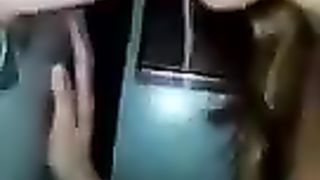 Ti piacerebbe ma ti sbagli perché non ti farò vedere un cazzo