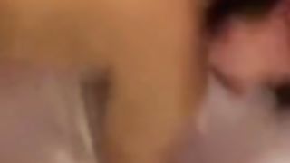 Girati...CHE ADESSO TI FACCIAMO USCIRE IL SANGUE!