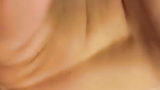 Girati...CHE ADESSO TI FACCIAMO USCIRE IL SANGUE!