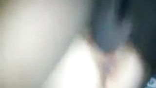 Scopata da un extracomunitario mentre il cornuto filma