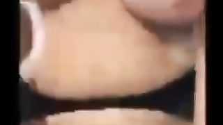 Tettona italiana sposata