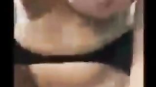 Tettona italiana sposata