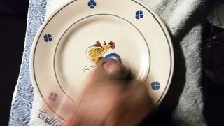 Sega con sborrata sul piatto