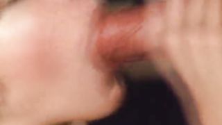 Gole profonde di due milfone