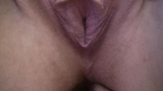 Mia moglie mentre respira con figa e culo