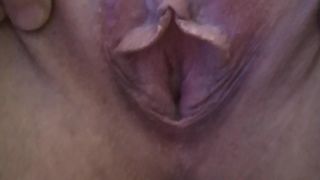 Mia moglie mentre respira con figa e culo