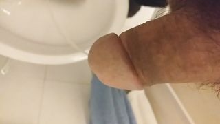 Pipí mattutina prima della solita sega