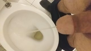 Pipí mattutina prima della solita sega