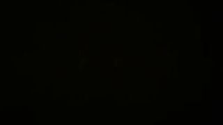 Eccitatissima mentre il suo ragazzo la masturba