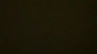 Eccitatissima mentre il suo ragazzo la masturba