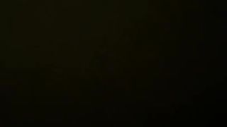 Eccitatissima mentre il suo ragazzo la masturba