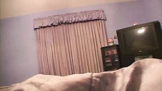 Lo prende in bocca e nel culo a pagamento