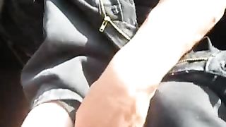 Attende una scopata in zona di incontri sul fiume