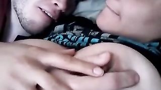 Sorella troia si fa leccare la fica dal fratello