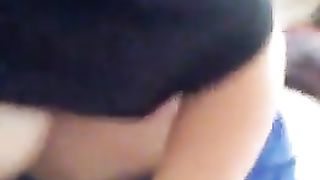 Sorella tettona succhia il cazzo al fratello