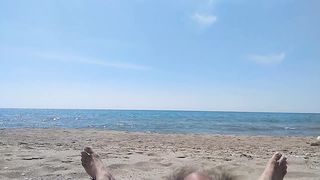 La mia prima sborrata in spiaggia (2019)
