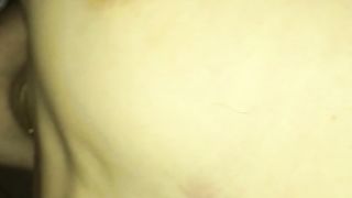 Lei mi offre tutti i suoi buchi