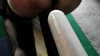 Frustate e grosso dildo in culo... dal mio padrone!