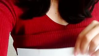 La camgirl fa un video di certificazione per amaporn