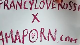 La camgirl fa un video di certificazione per amaporn