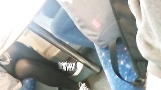 Candid camera bionda in calze nere