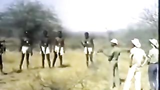 Uomini di una tribù africana con il cazzo di oltre 50cm (DOCUMENTARIO)