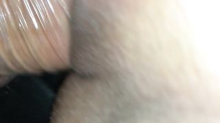 Figa bagnata e penetrata