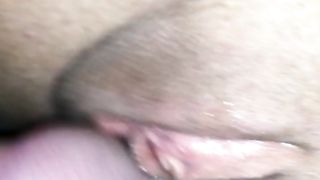 Figa bagnata e penetrata