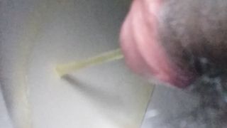 Dopo essermi segato...una bella pisciata