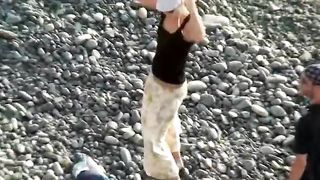 Coppia di nudisti beccati a scopare dal guardone