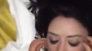 Vorreste anche voi sborrare in faccia a lei?