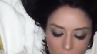 Vorreste anche voi sborrare in faccia a lei?