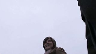 Anteprima del video: Brunetta amatoriale incinta scopa per denaro