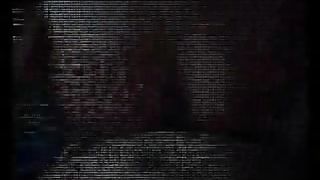 Brunetta carina con gli occhiali  in webcam