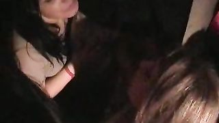 Asiatica amatoriale si masturba