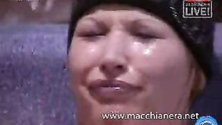 Lesbica bionda con la fica depilata