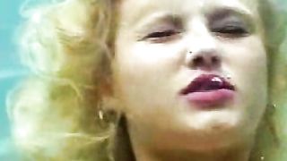 Coppia scopa sott’acqua