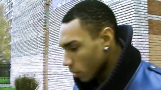 Lap dancer scopata interrazziale