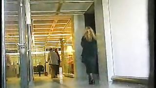 Sesso di gruppo con doppio creampie