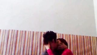 Coppia indonesiana amatoriale scopa