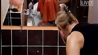 Anteprima del video: Catie Minx squirta in webcam