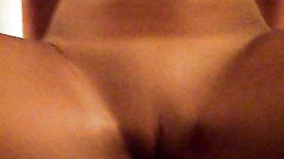 Bruna tettona amatoriale POV