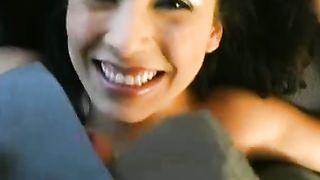 Milf tettona POV con gli occhiali