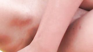 Calda bionda tedesca chiavata outdoor