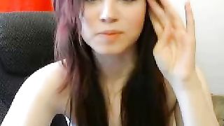Virgin si masturba in cam