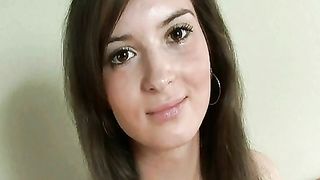 Anteprima del video: Giovane fica al suo primo video di sesso